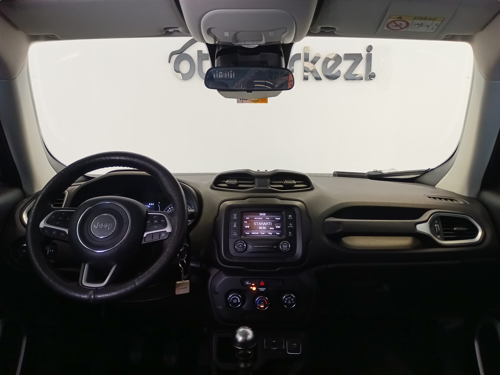 JEEP RENEGADE 17